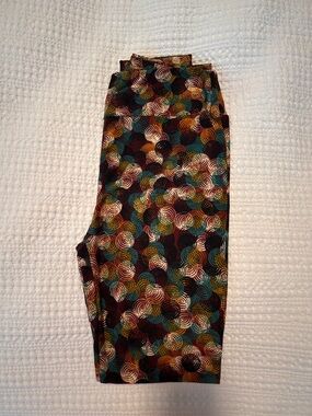 LuLaRoe Multicolor Spiral Print Leggings - Teal, Mustard, Burgundy, Cream